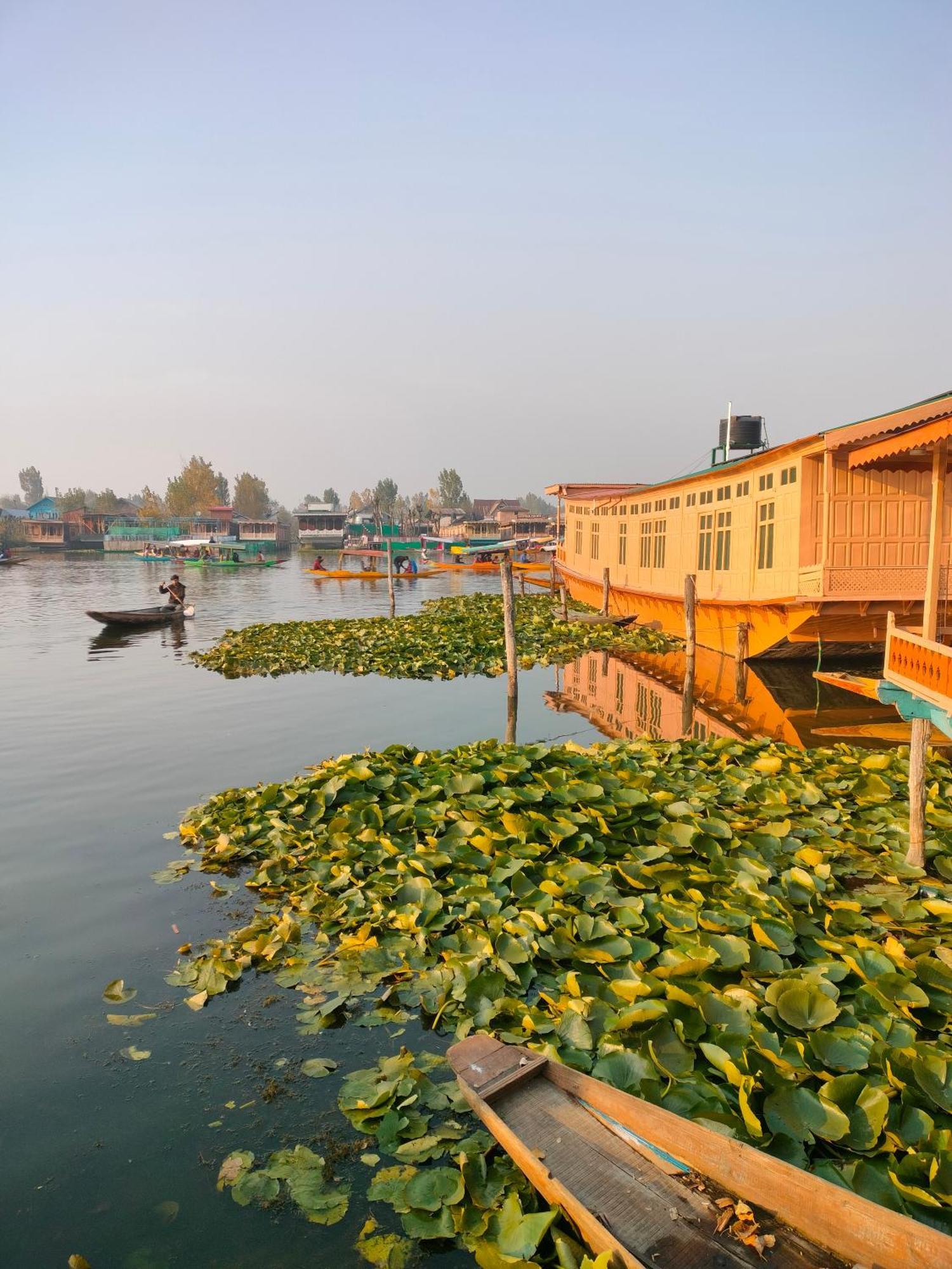 Lalarukh Group Of Houseboats Ξενοδοχείο Σριναγκάρ Εξωτερικό φωτογραφία